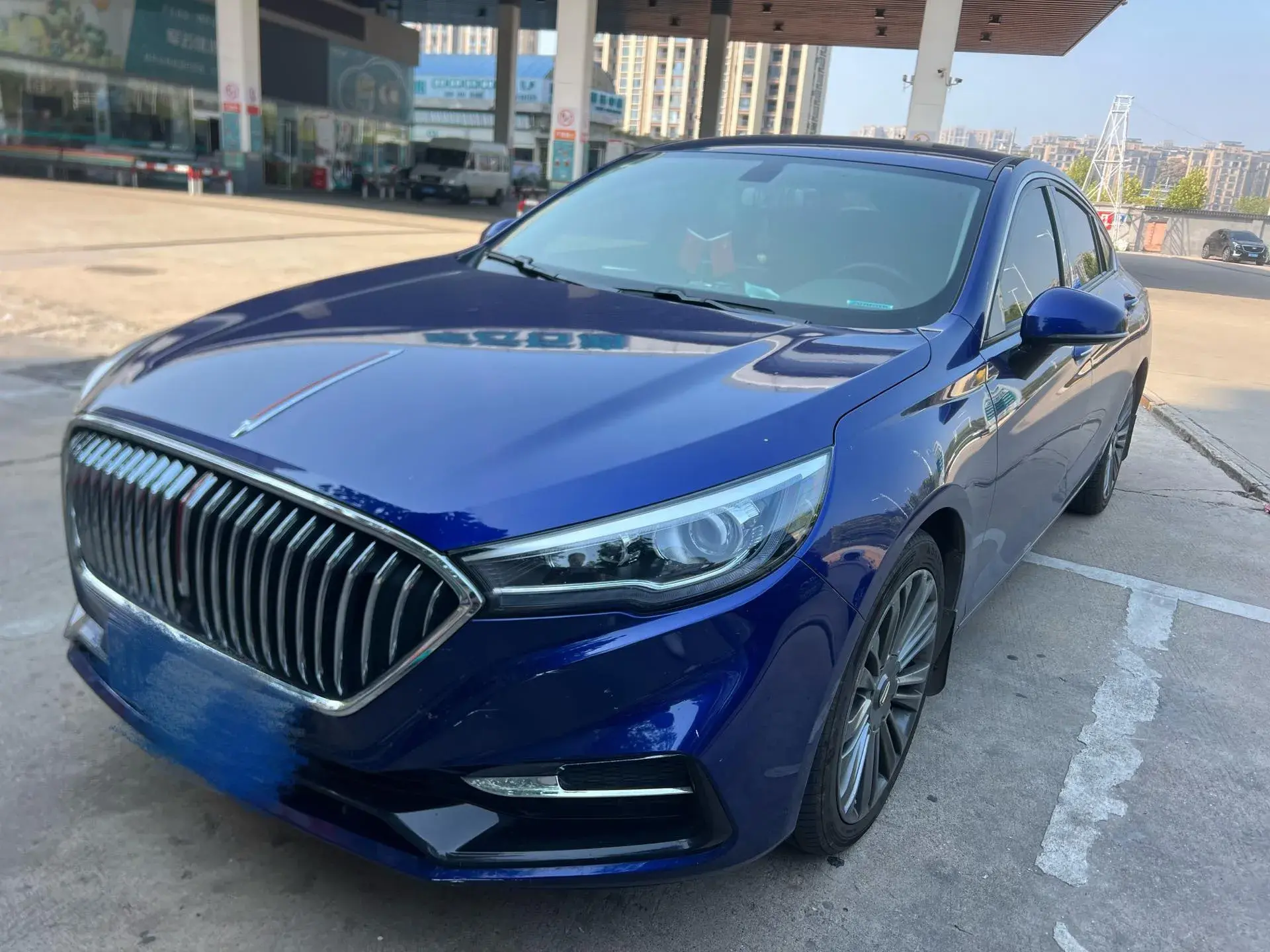 2020 HONGQI H5 view 1