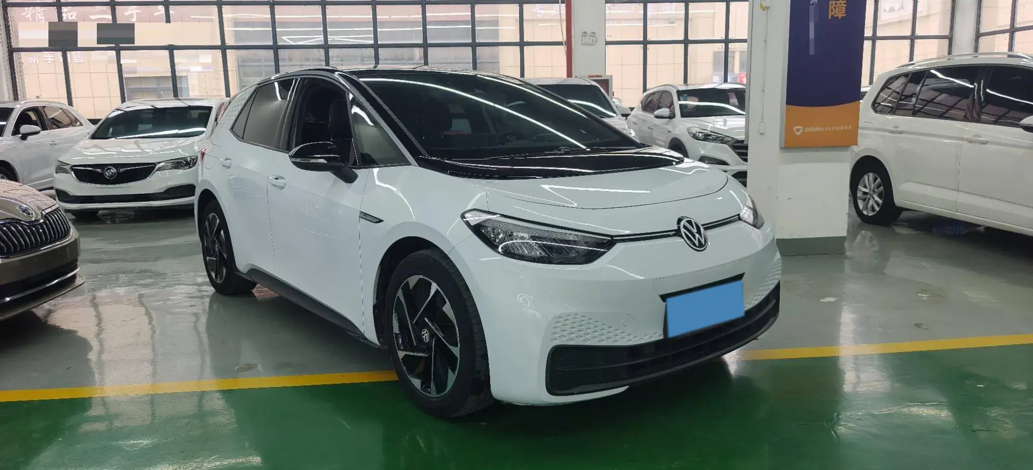 2023 VOLKSWAGEN ID.3 thumbnail 2