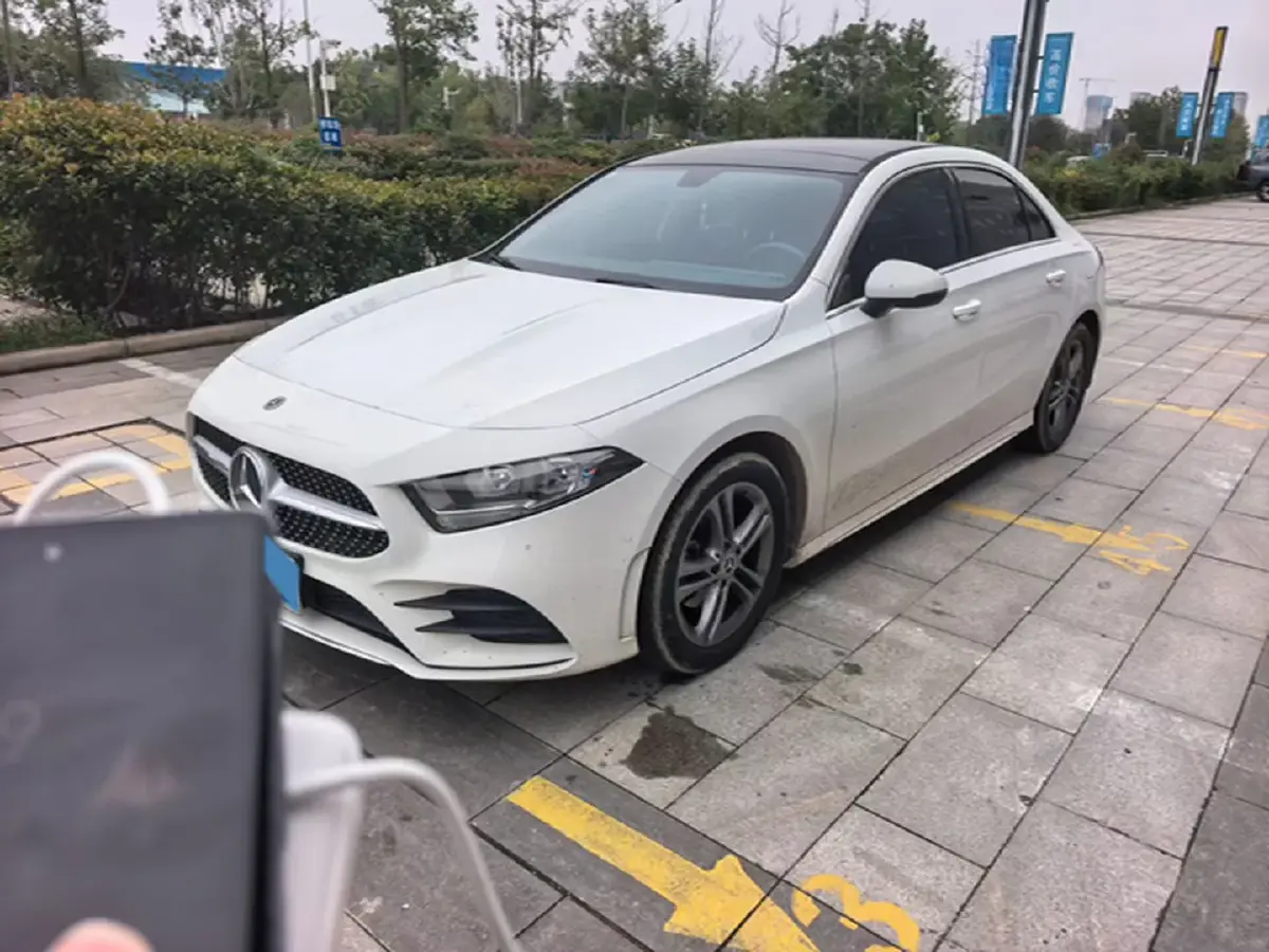 2022 Mercedes-Benz A Class 1.3T 136HP L4 7DCT