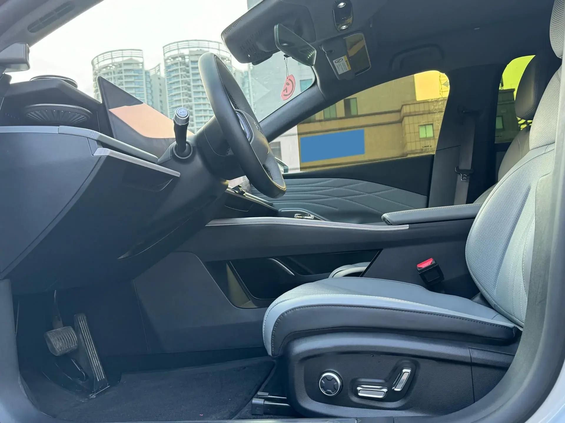 2024 GEELY GALAXY thumbnail 4