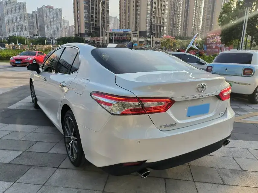 2021 TOYOTA CAMRY thumbnail 3