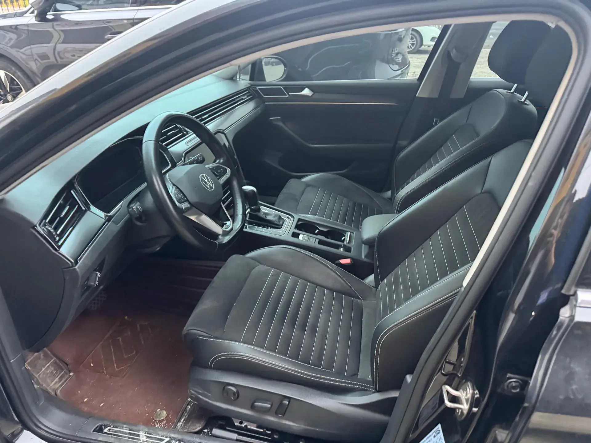 2020 VOLKSWAGEN MAGOTAN thumbnail 3