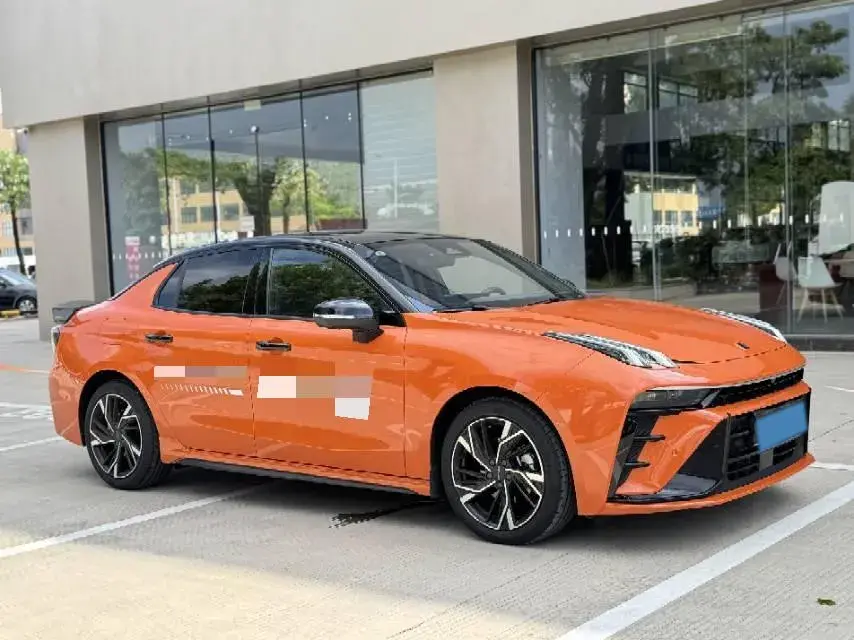 2025 LYNK&CO 03 thumbnail 3