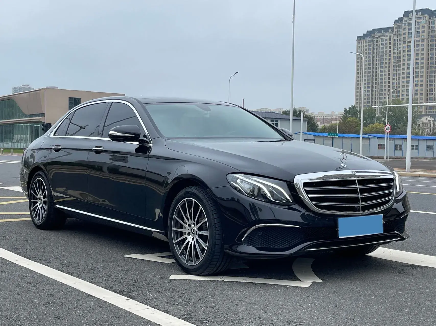 2020 MERCEDES-BENZ E thumbnail 3