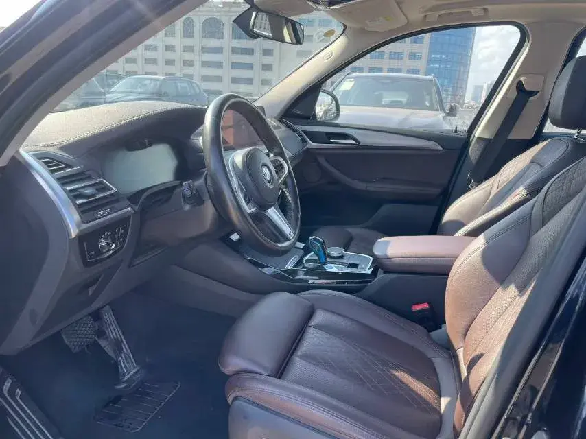 2022 BMW IX3 thumbnail 4