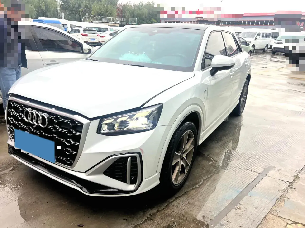 2022 AUDI Q2L view 1