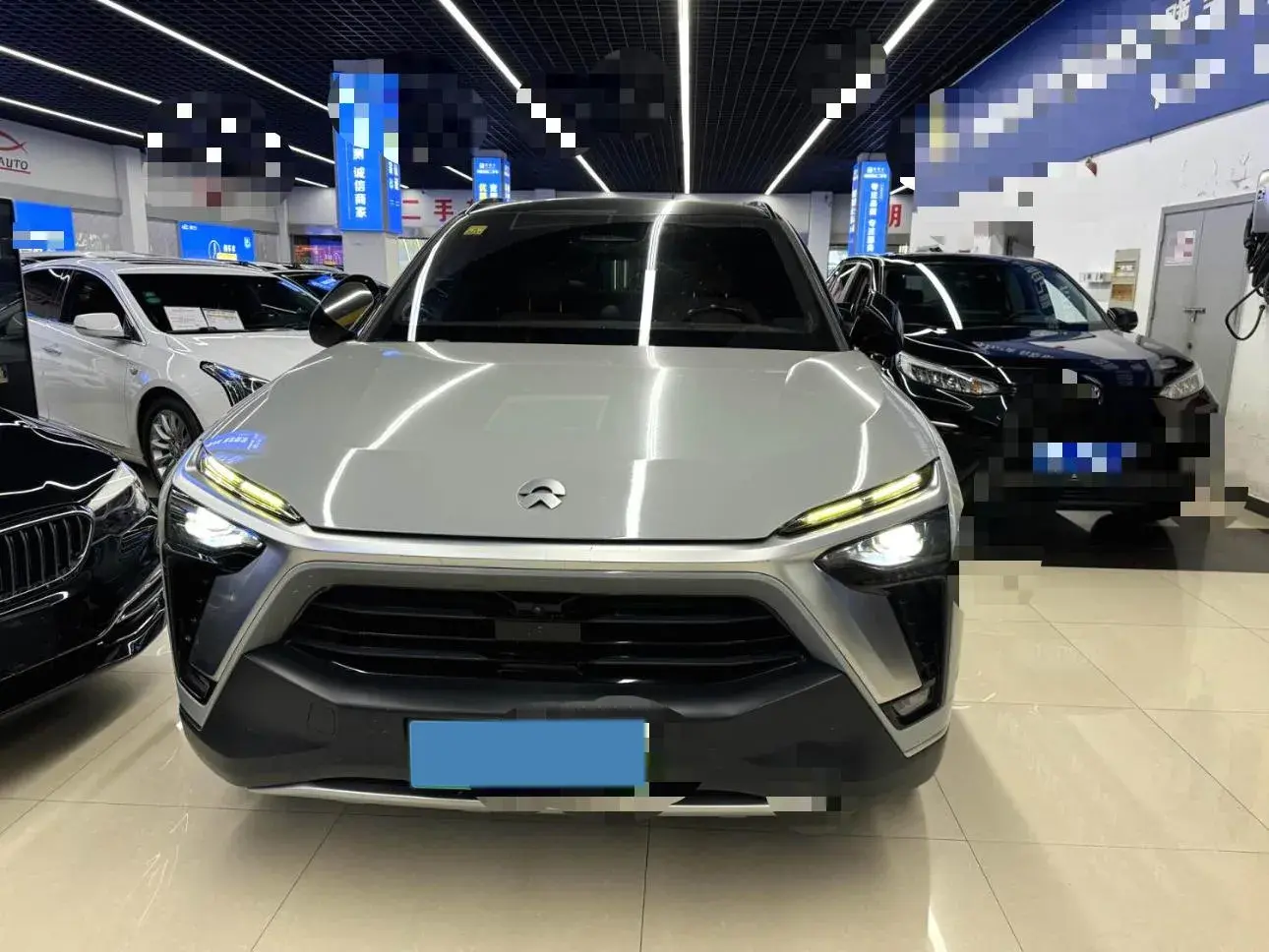 2020 NIO ES8 thumbnail 2