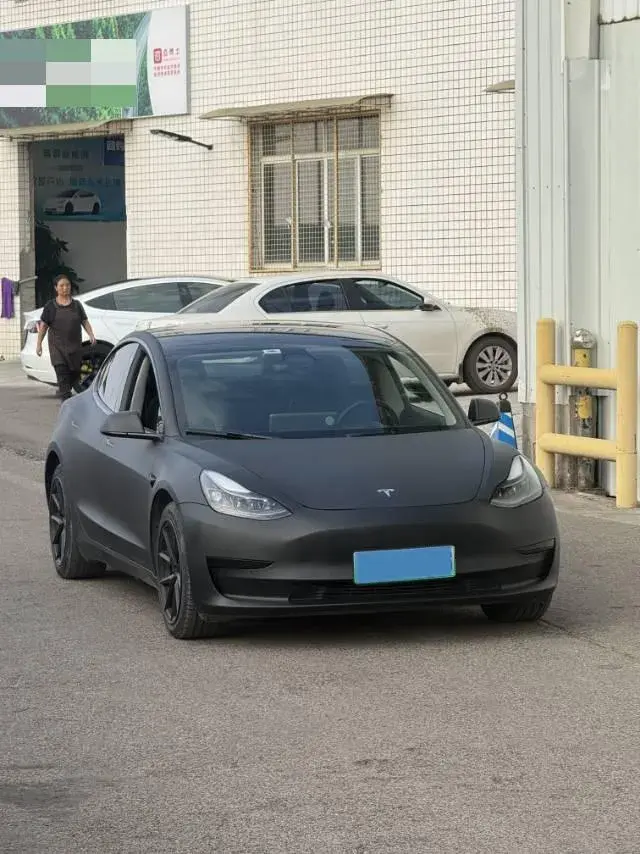 2022 TESLA MODEL thumbnail 2