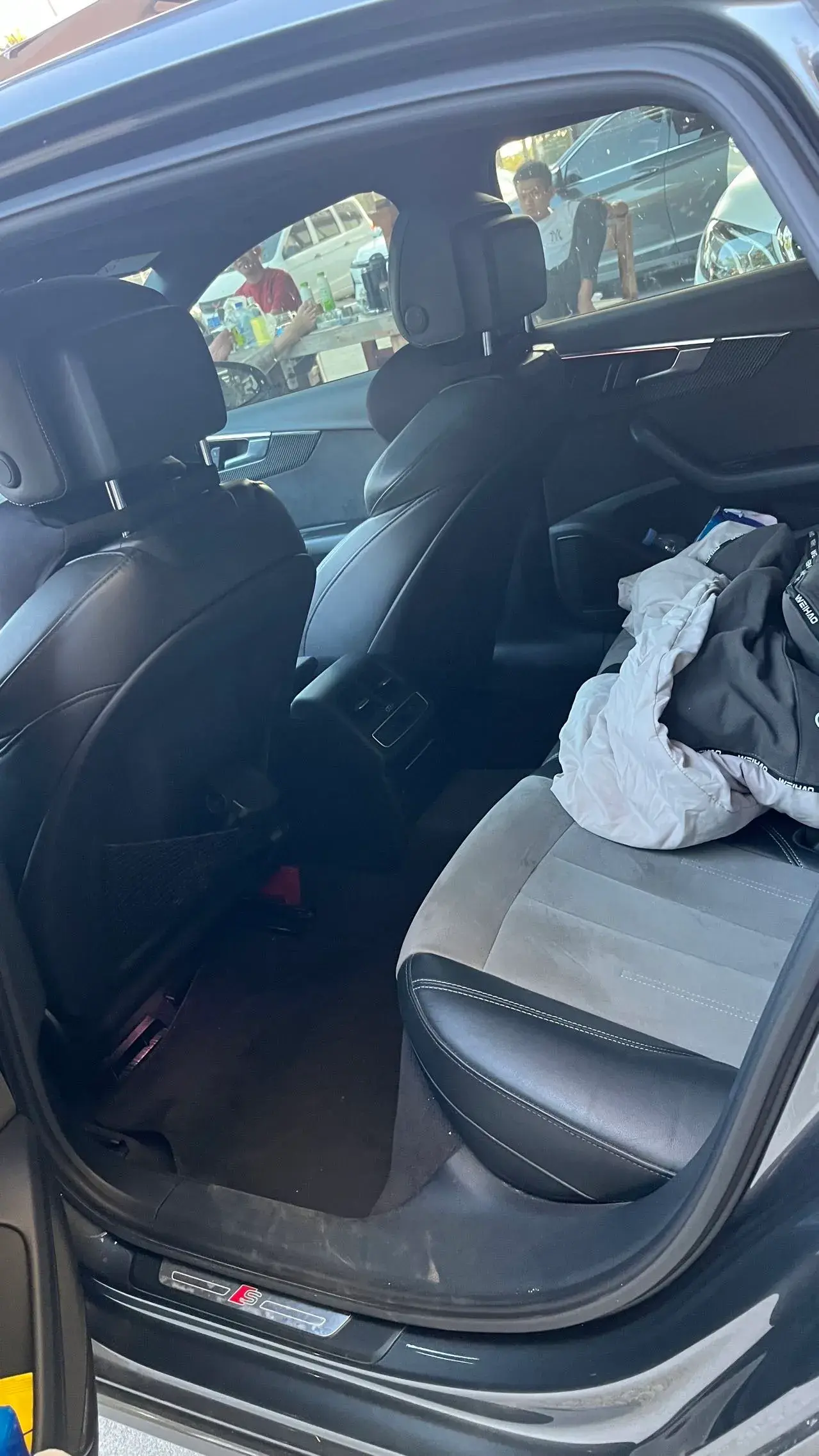 2022 AUDI A4L thumbnail 3