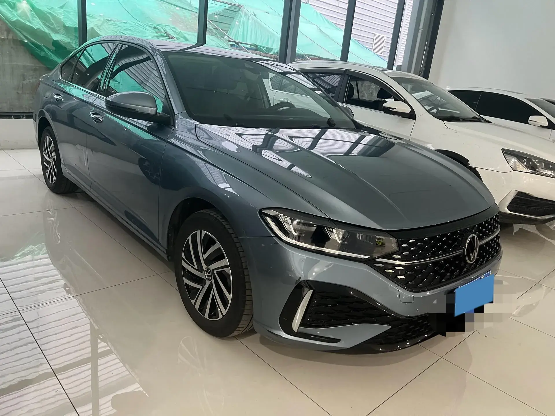 2023 VOLKSWAGEN LAVIDA thumbnail 2