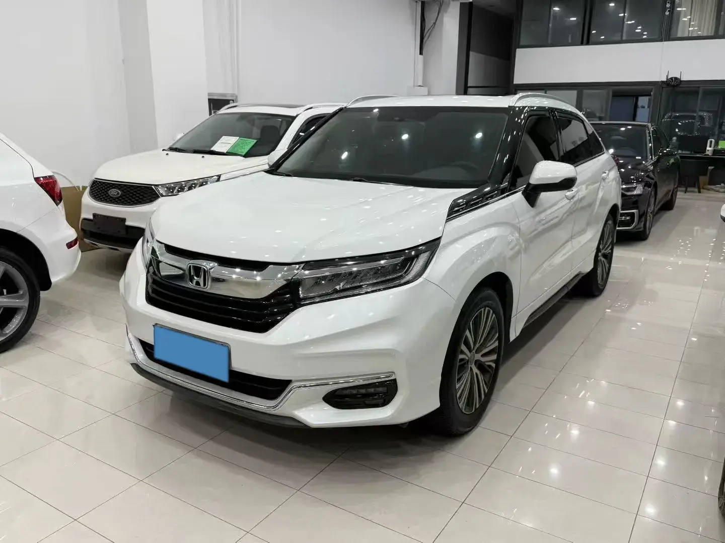 2020 HONDA AVANCIER view 1