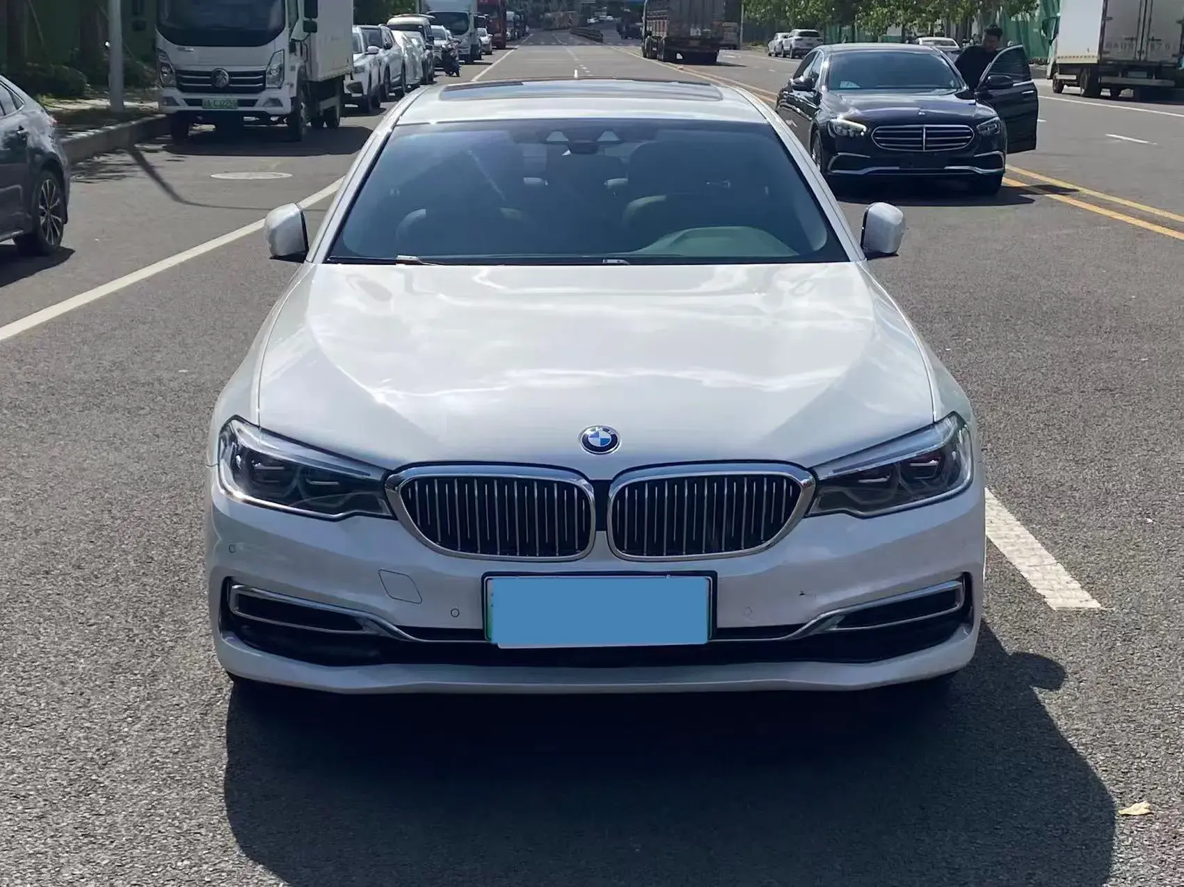 2019 BMW 5 thumbnail 2