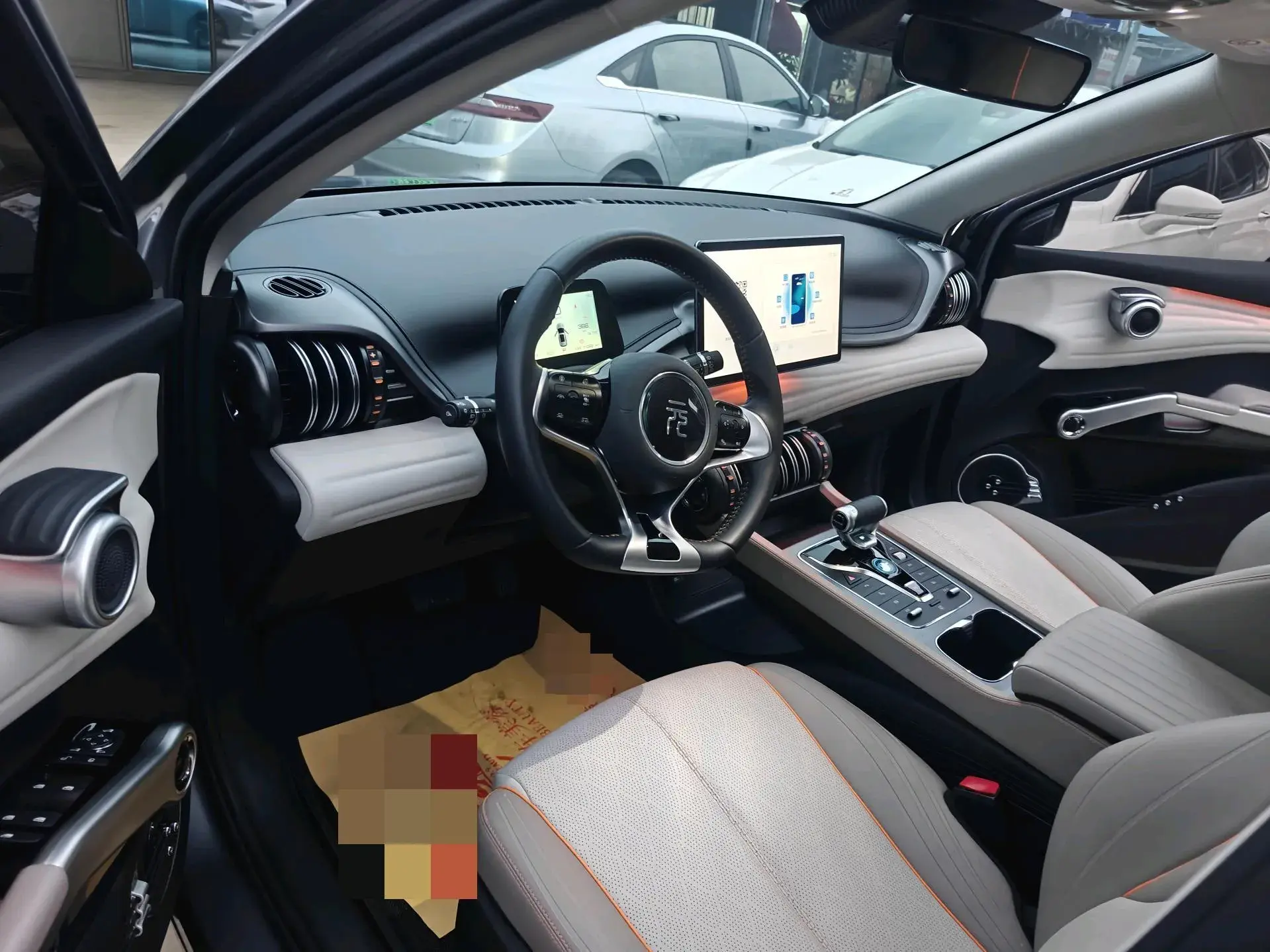 2023 BYD YUAN thumbnail 2