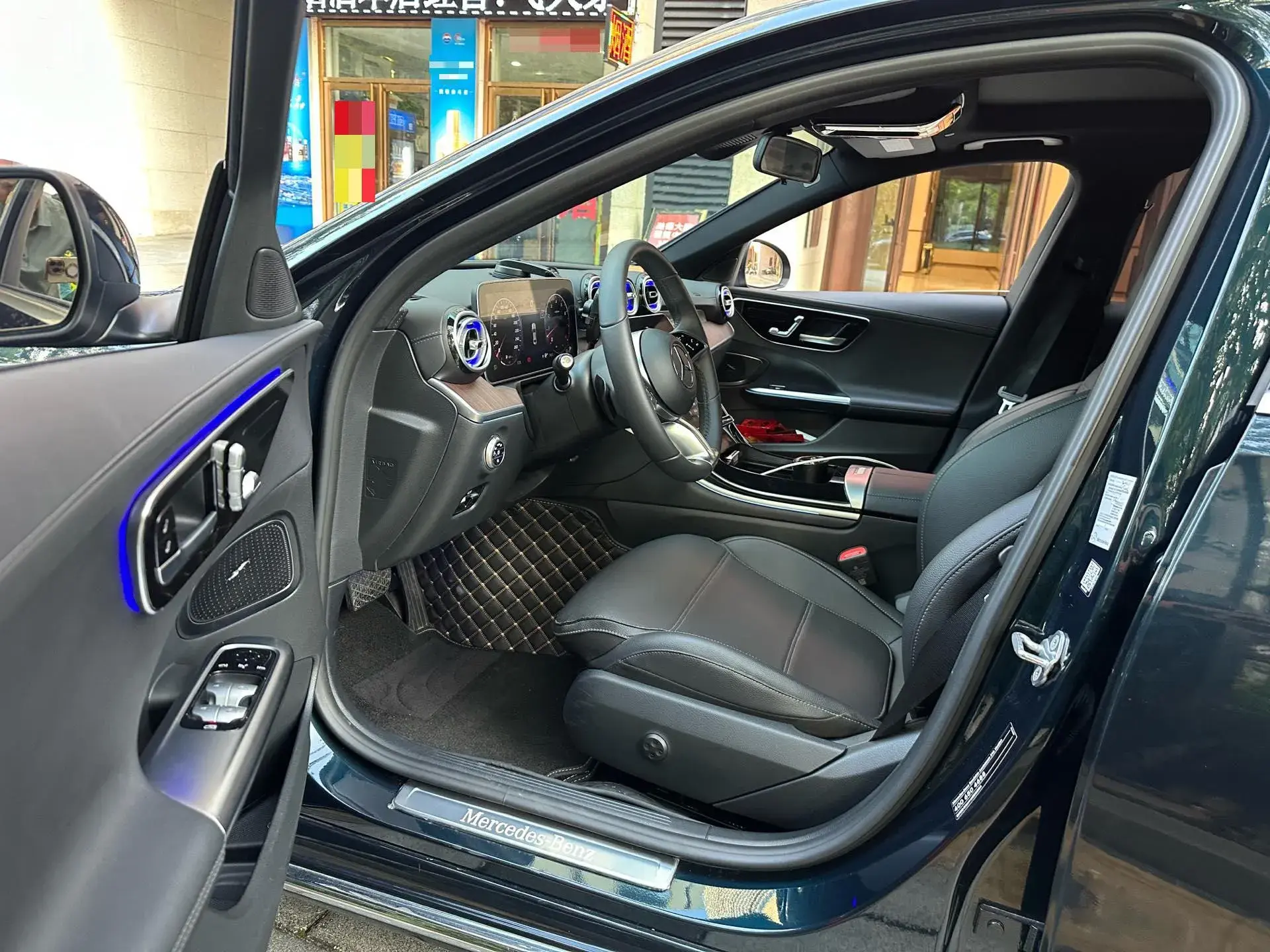 2023 MERCEDES-BENZ C thumbnail 3