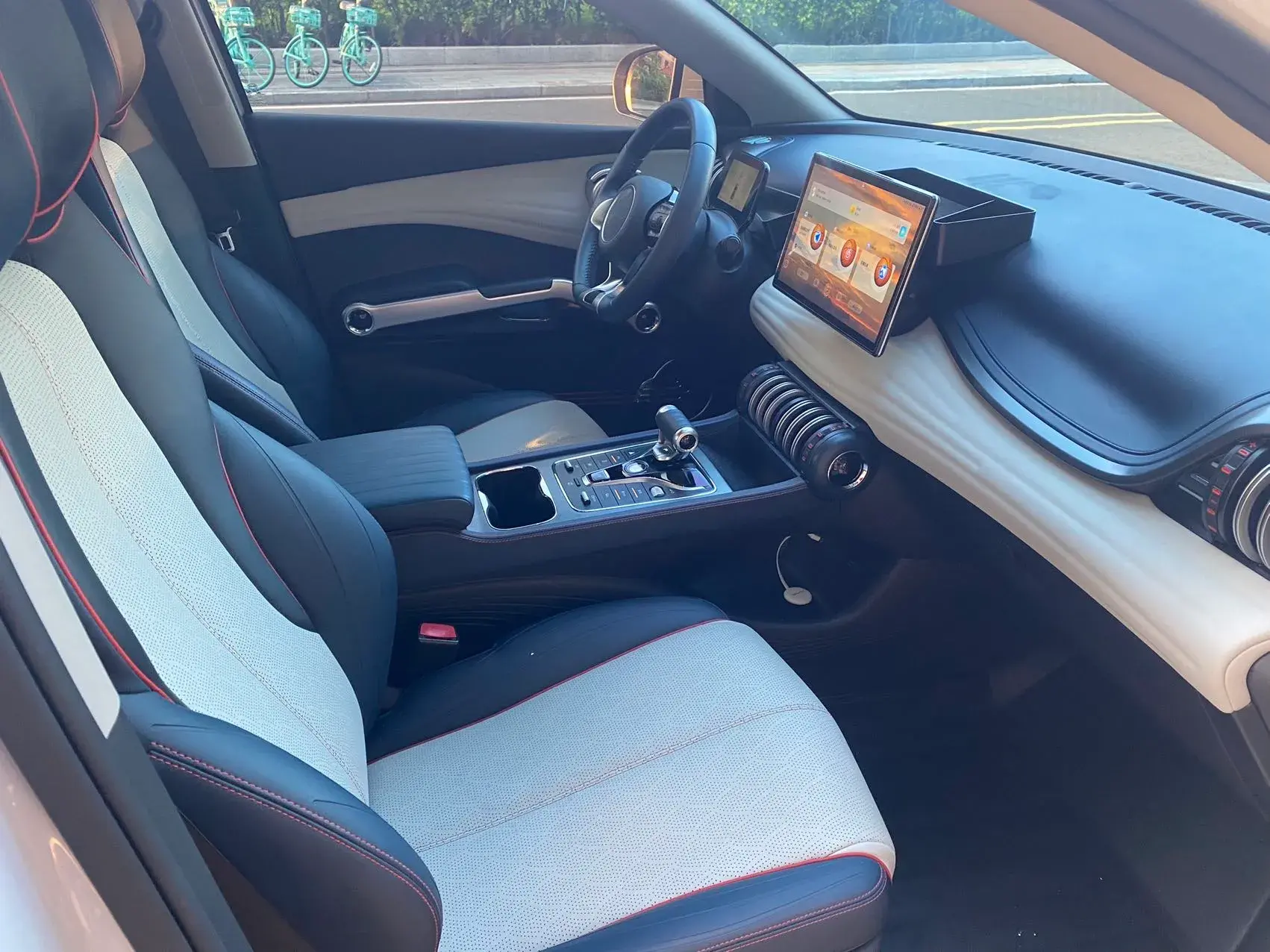 2022 BYD YUAN thumbnail 4