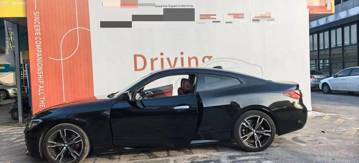 2021 BMW 2 thumbnail 2