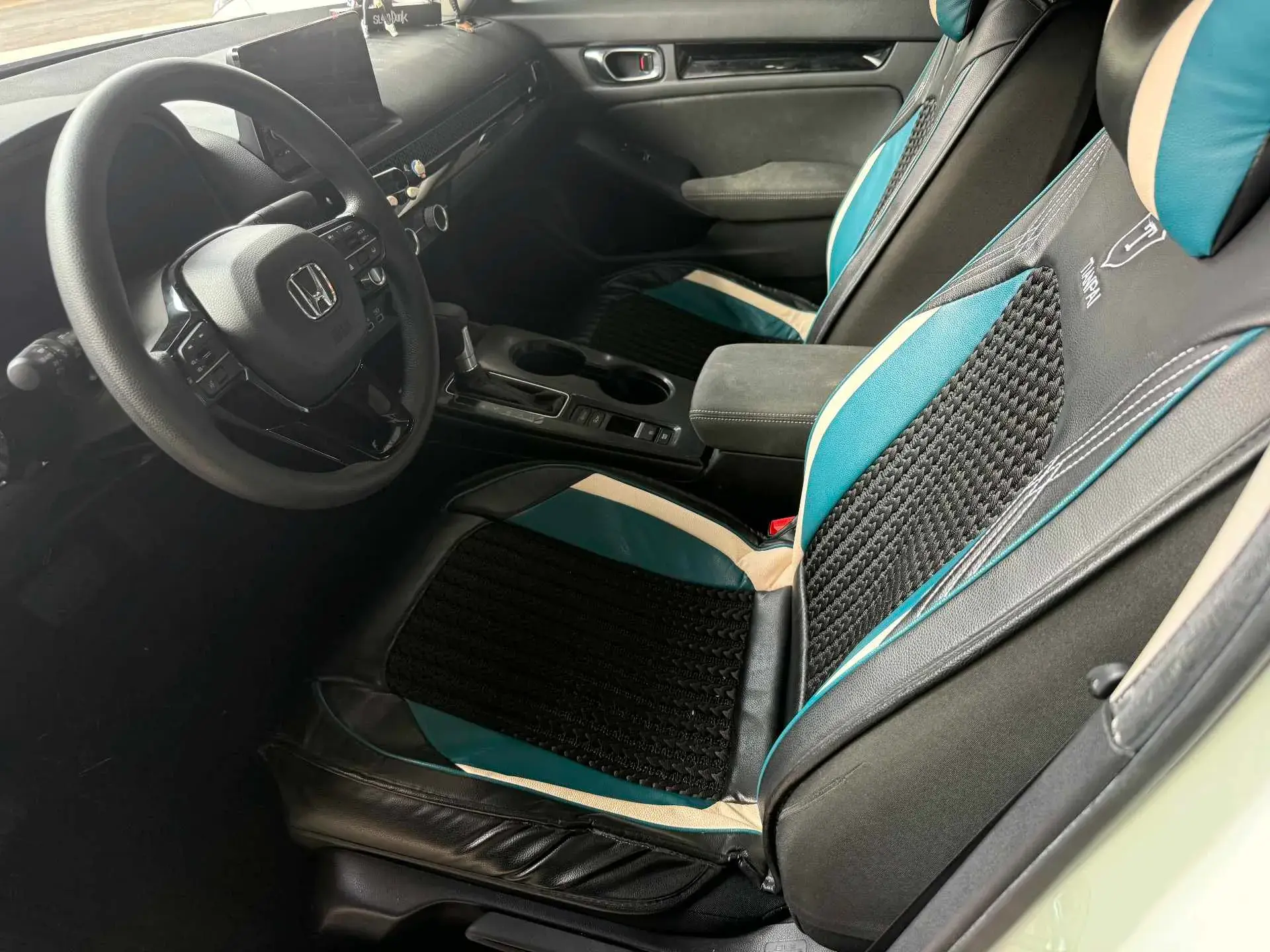 2023 HONDA CIVIC thumbnail 3