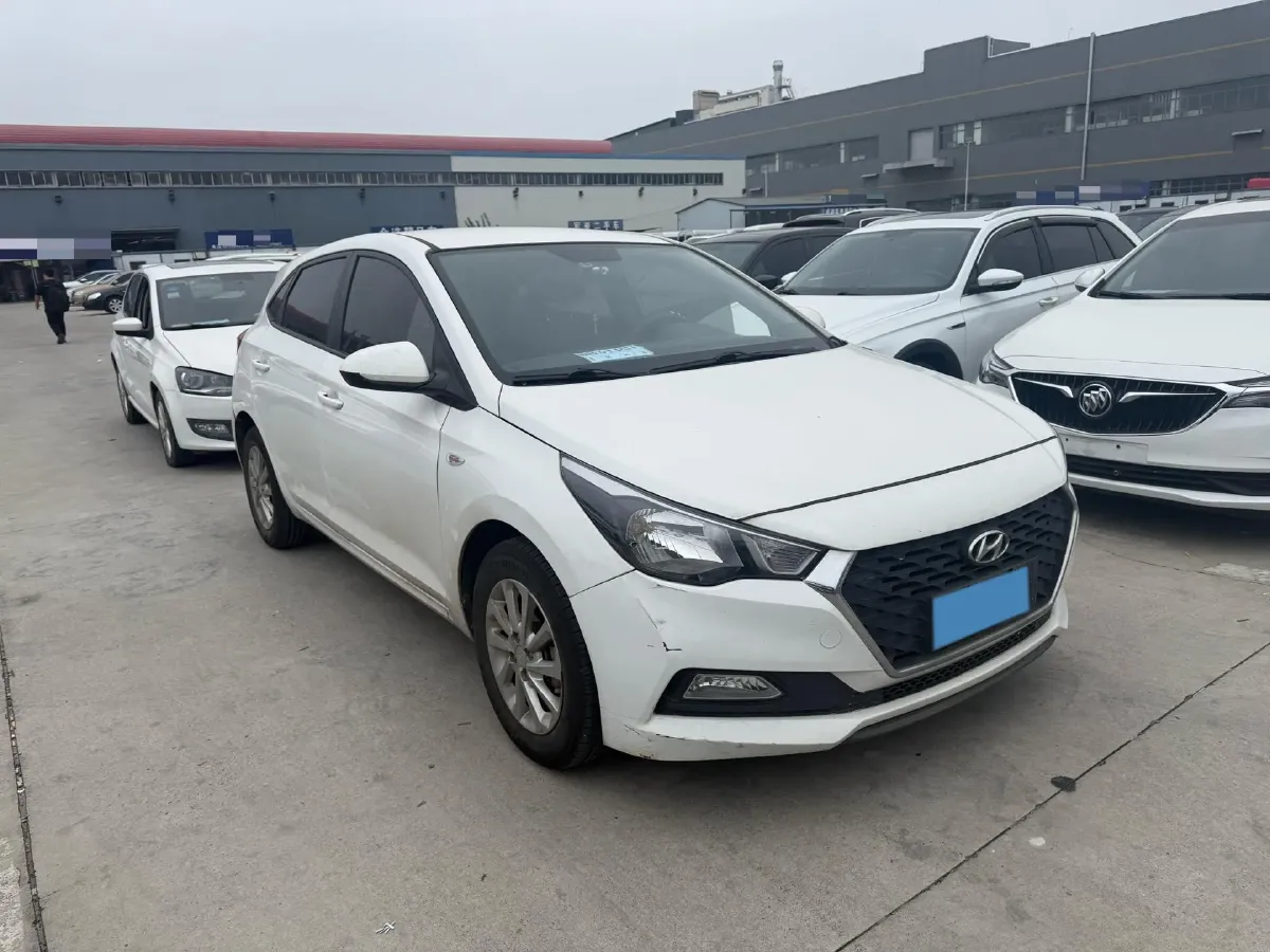 2017 Hyundai Verna RV 1.4L 100HP L4 6AT,autocango,china used car exporter,china ev exporter,chinese used car exporter,chinese used ev exporter