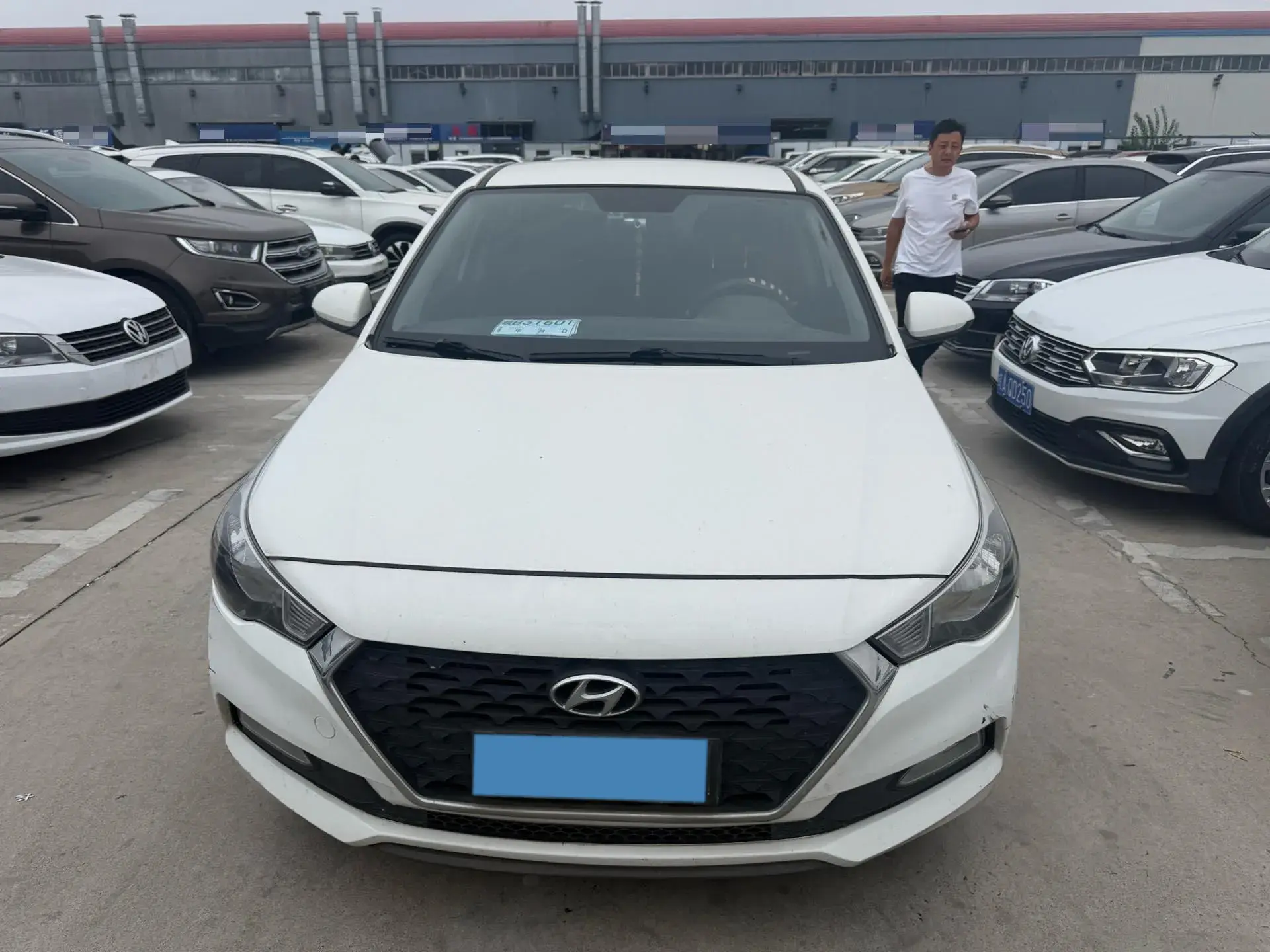 2017 HYUNDAI VERNA thumbnail 2