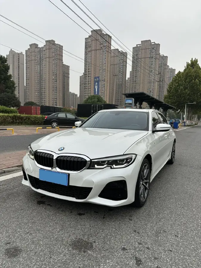 2022 BMW 3 Series 2.0T 156HP L4 8AT