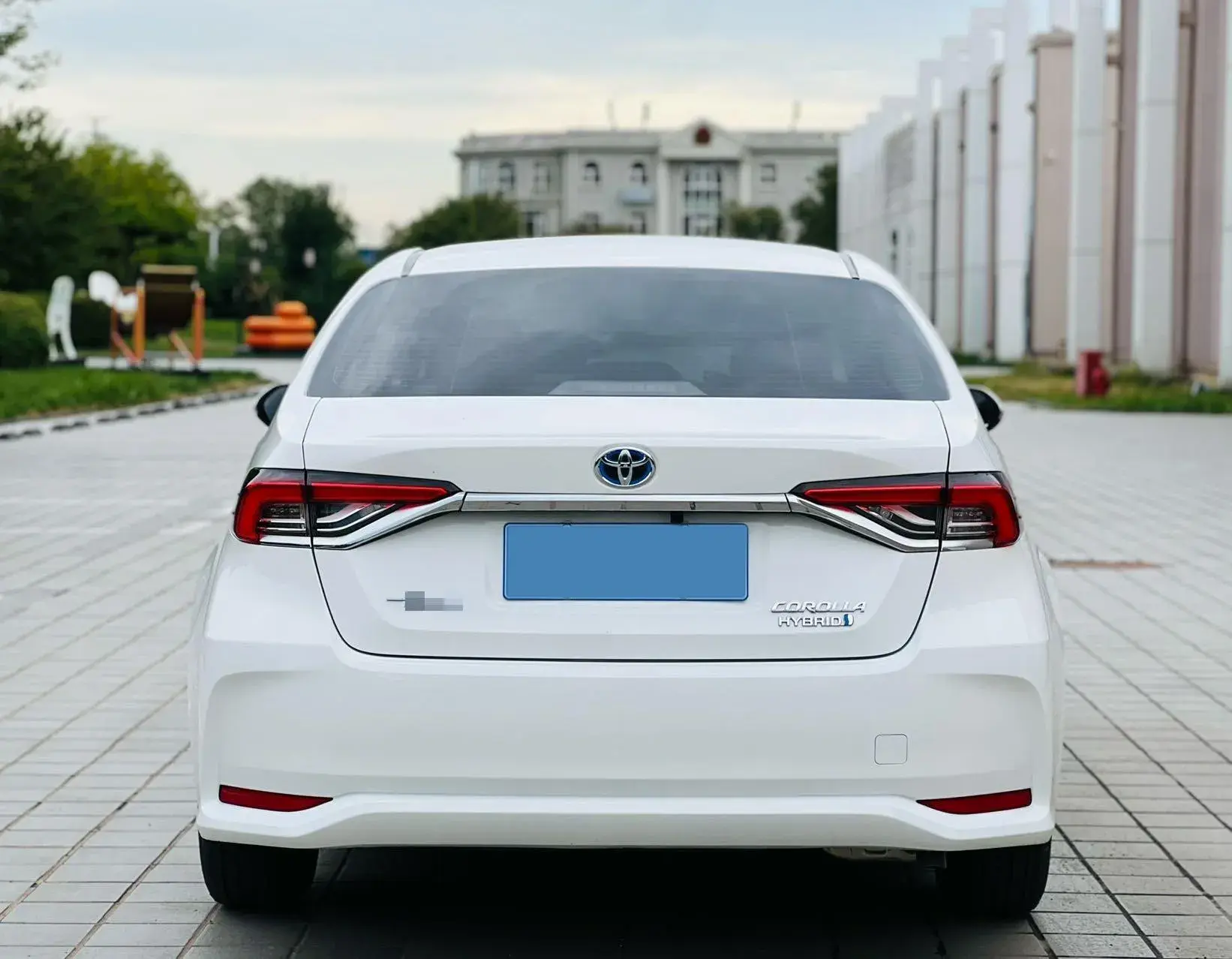 2024 TOYOTA COROLLA thumbnail 4