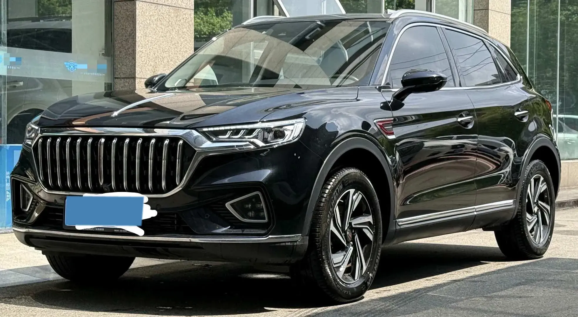 2022 HONGQI HS5 view 1