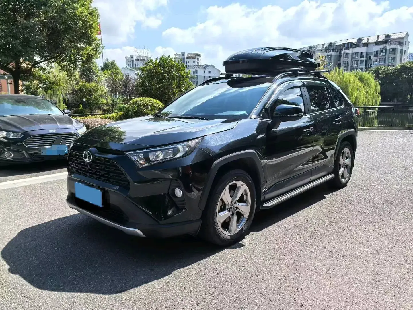 2022 TOYOTA RAV4 view 1