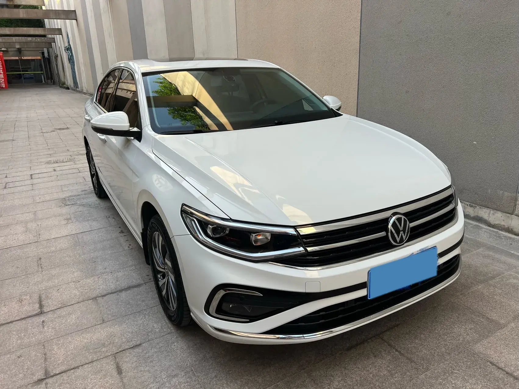 2023 VOLKSWAGEN BORA thumbnail 2