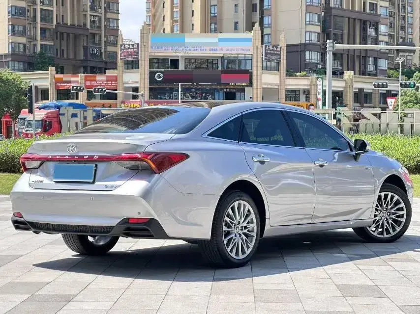 2024 TOYOTA AVALON thumbnail 4