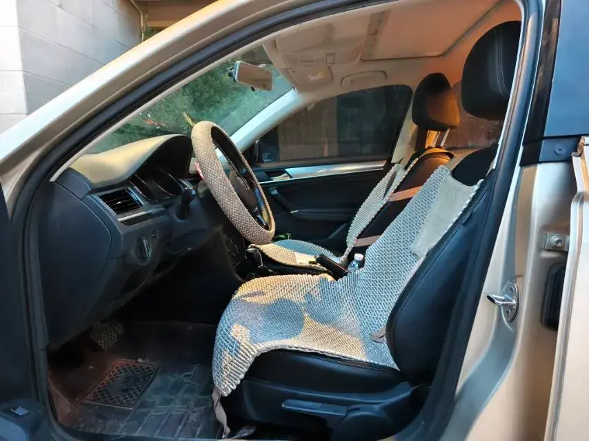 2018 VOLKSWAGEN BORA thumbnail 4