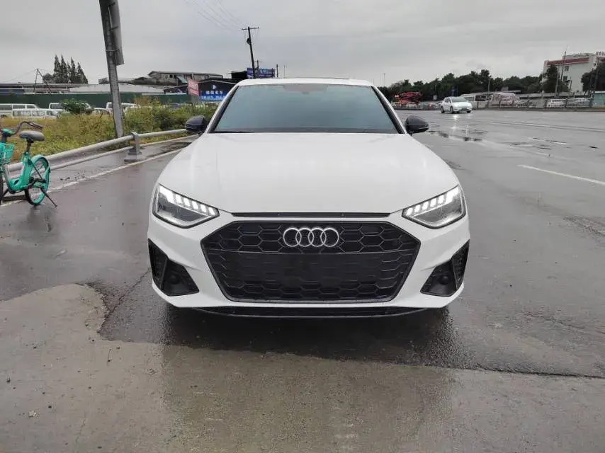 2024 AUDI A4L thumbnail 2