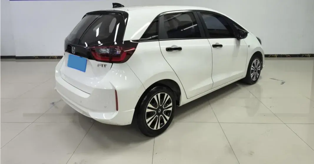 2021 HONDA FIT thumbnail 2