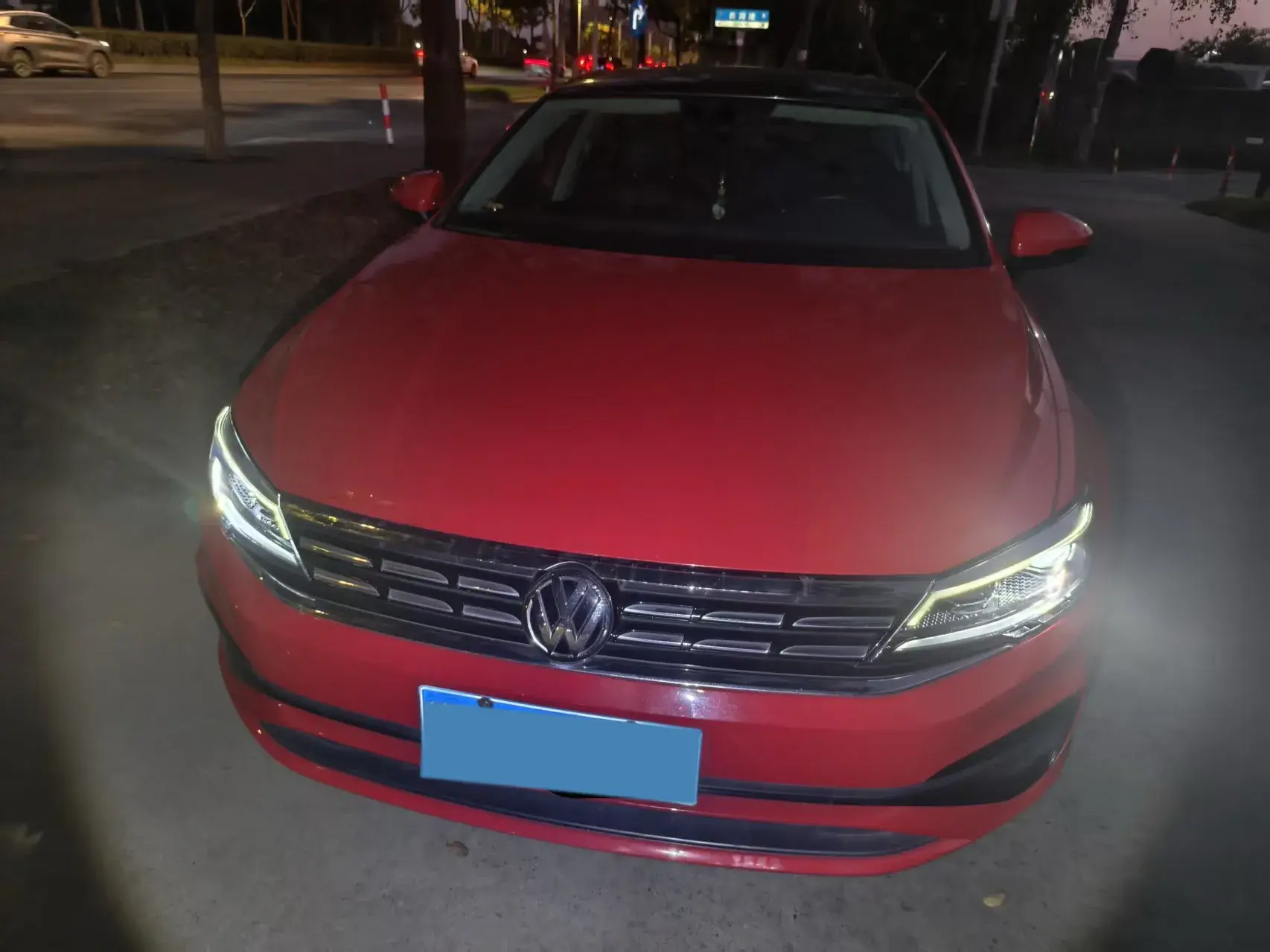 2021 VOLKSWAGEN LAMANDO thumbnail 3