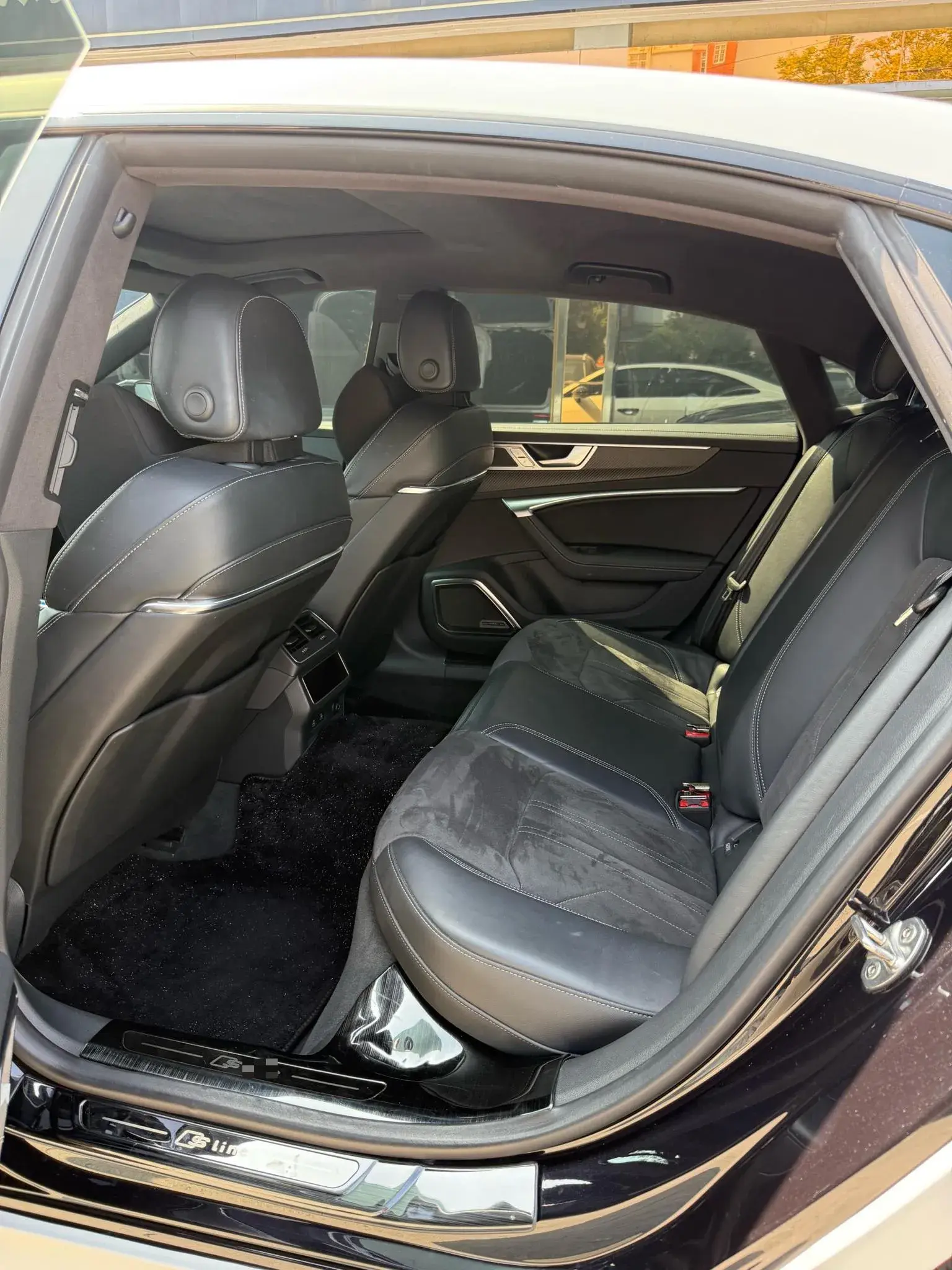 2024 AUDI A7L thumbnail 3