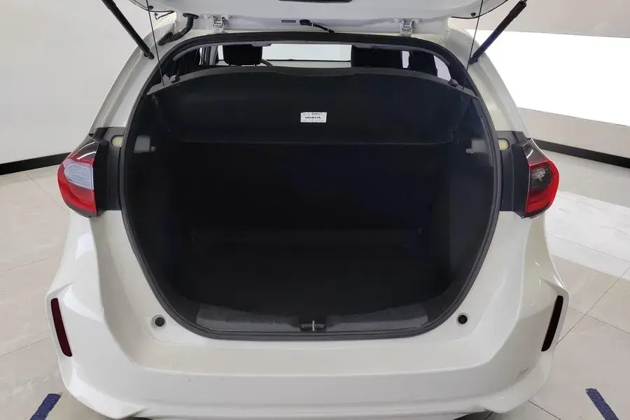 2021 HONDA FIT thumbnail 4