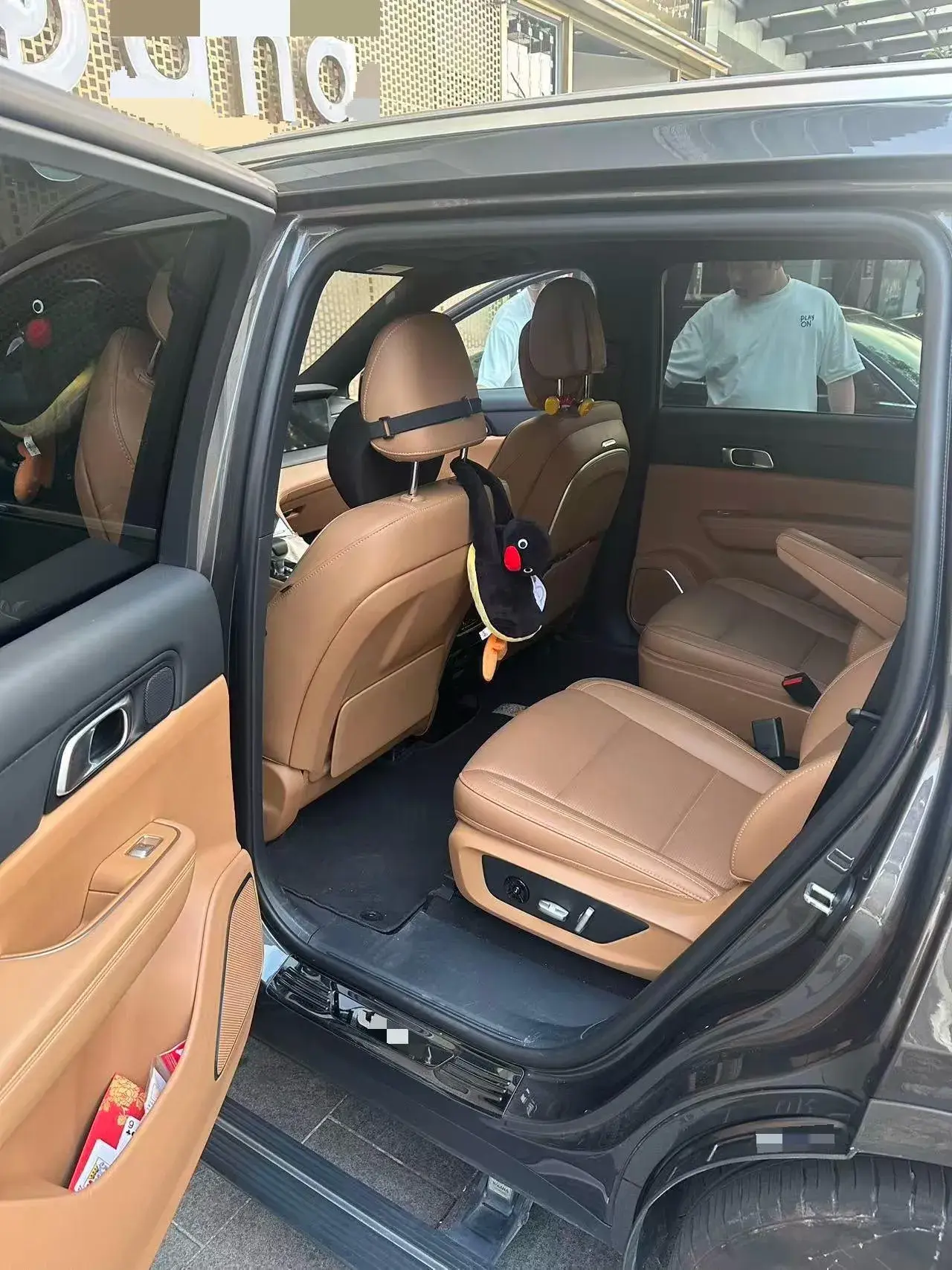 2021 LI ONE thumbnail 3