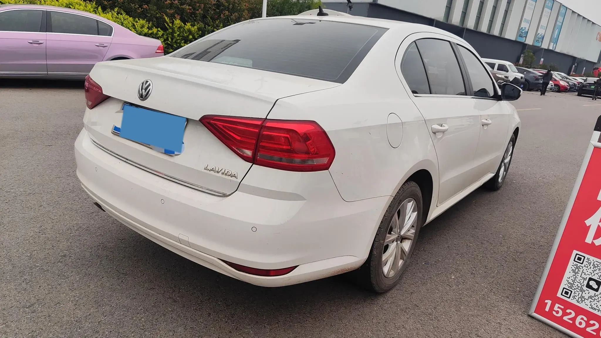 2017 VOLKSWAGEN LAVIDA thumbnail 2