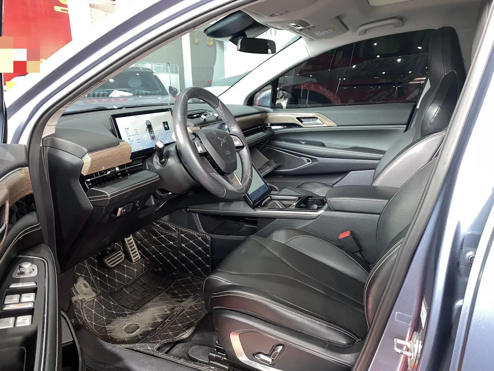 2021 XPENG P5 thumbnail 4