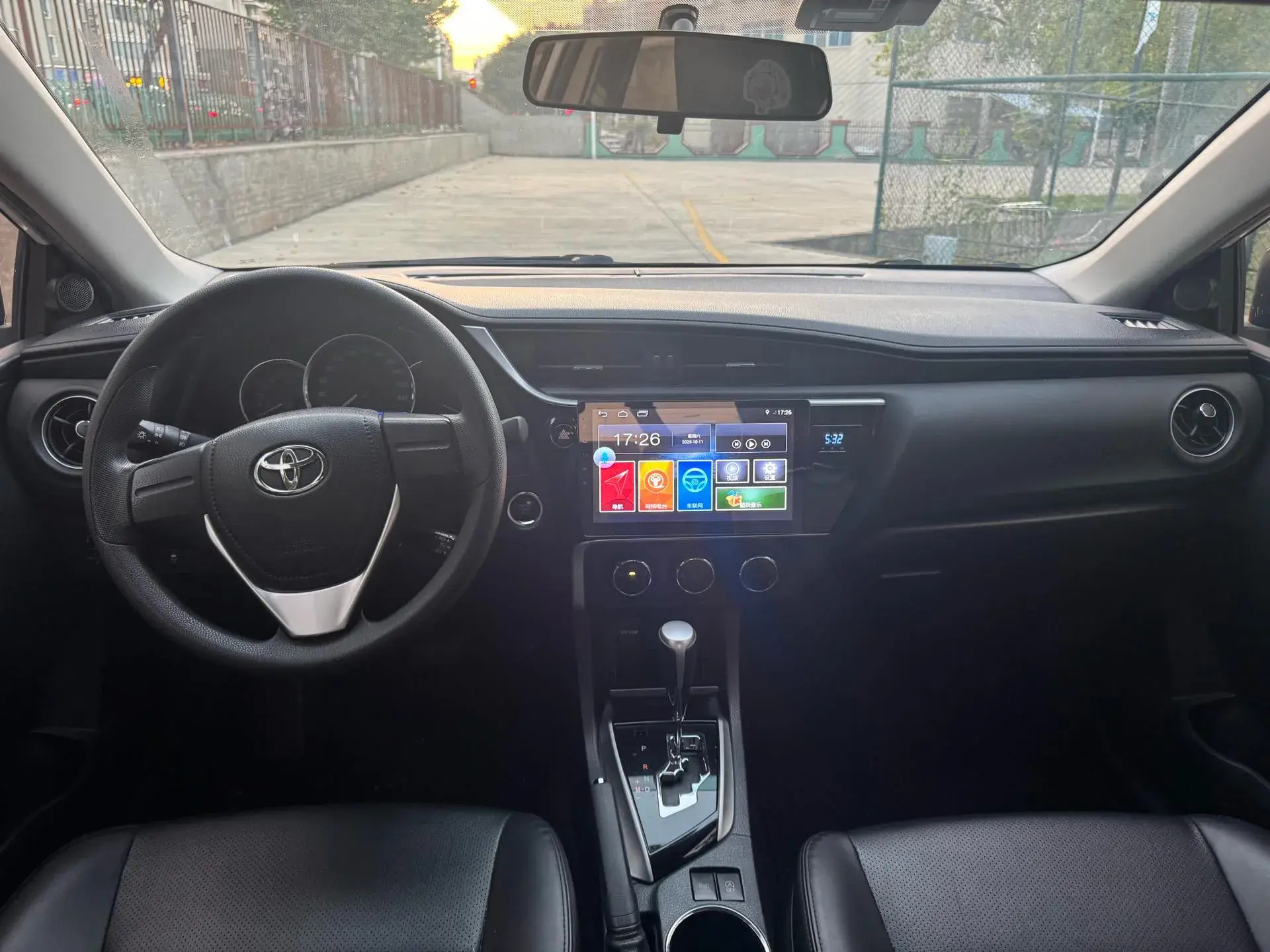 2018 TOYOTA COROLLA thumbnail 4