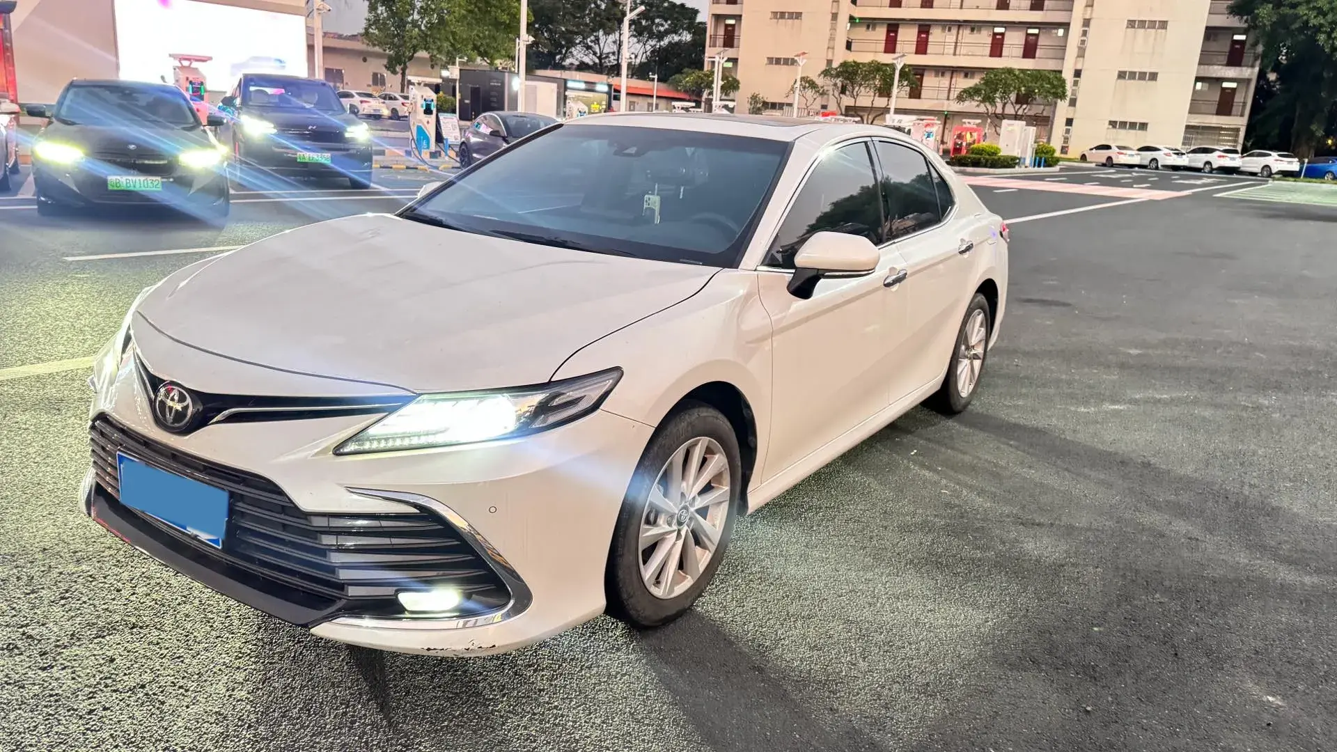 2023 TOYOTA CAMRY view 1