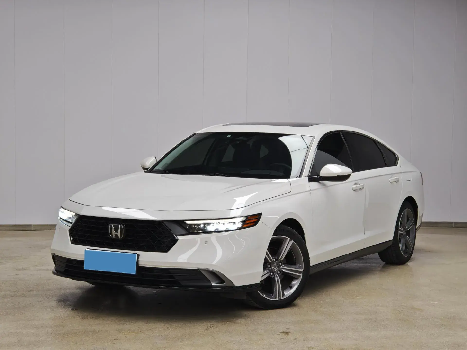 2023 HONDA ACCORD view 1