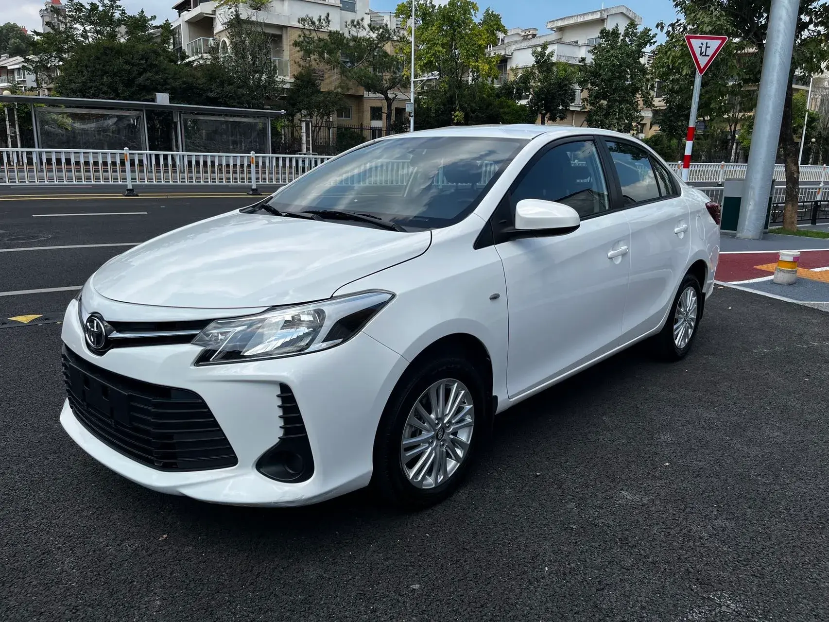2021 TOYOTA VIOS view 1