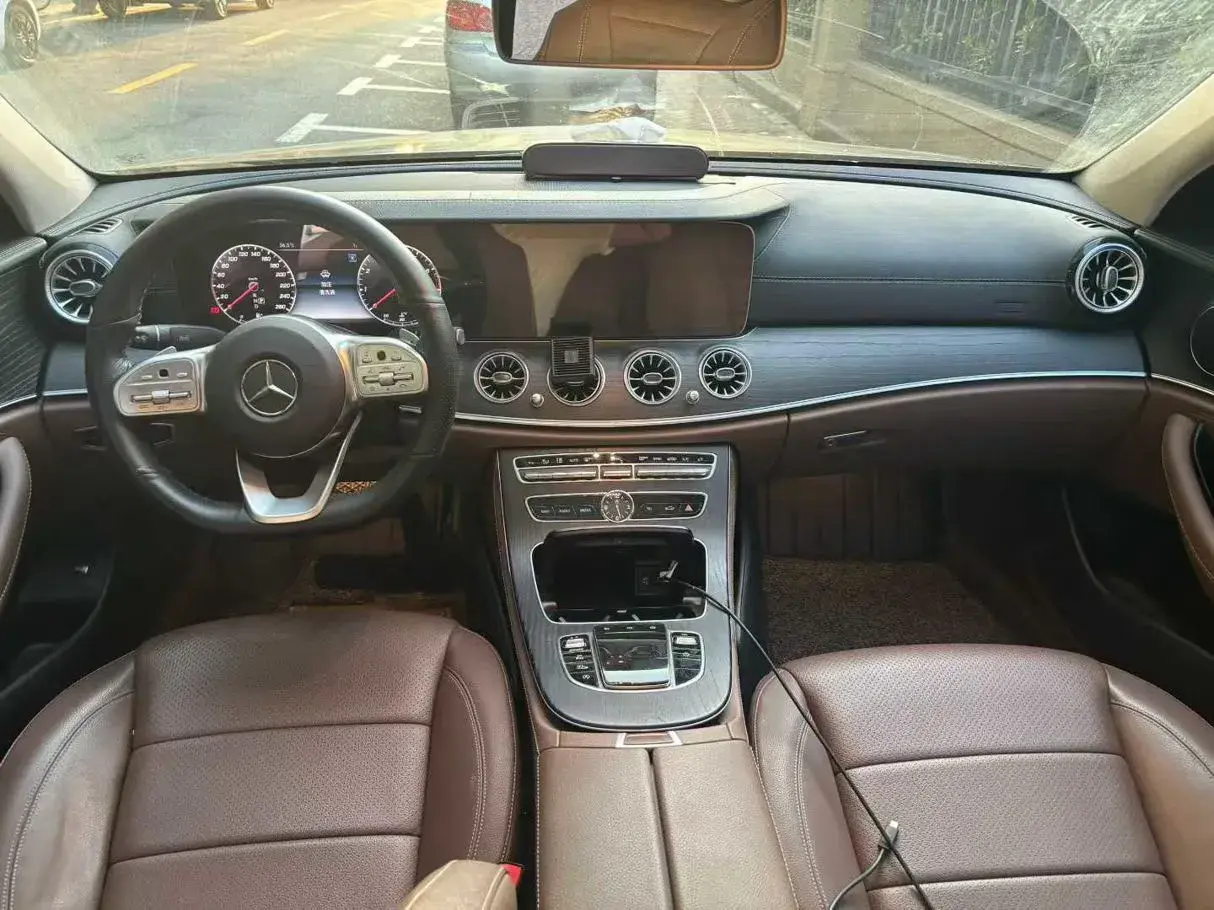 2019 MERCEDES-BENZ E thumbnail 4