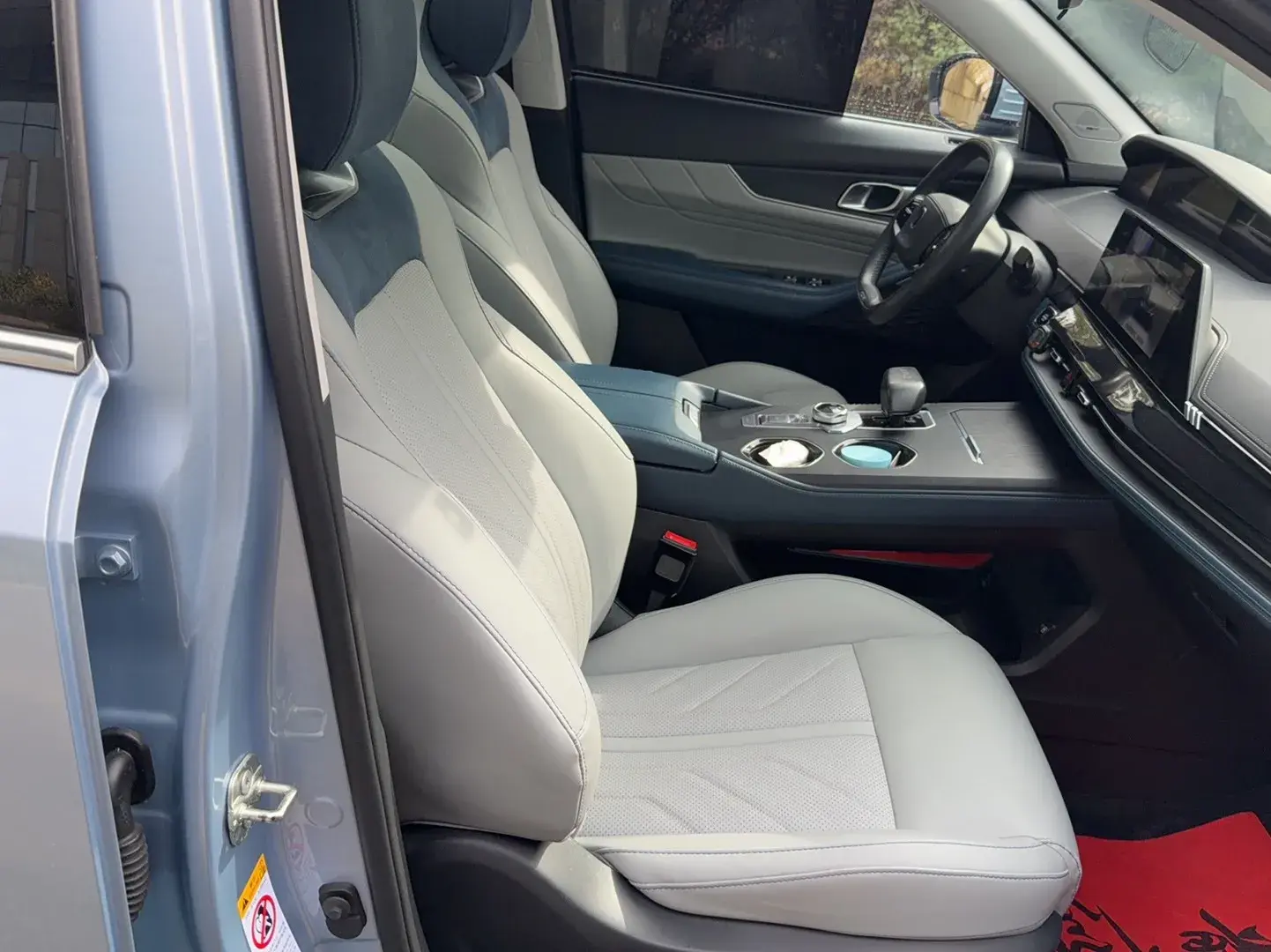 2023 CHANGAN UNI-K thumbnail 4