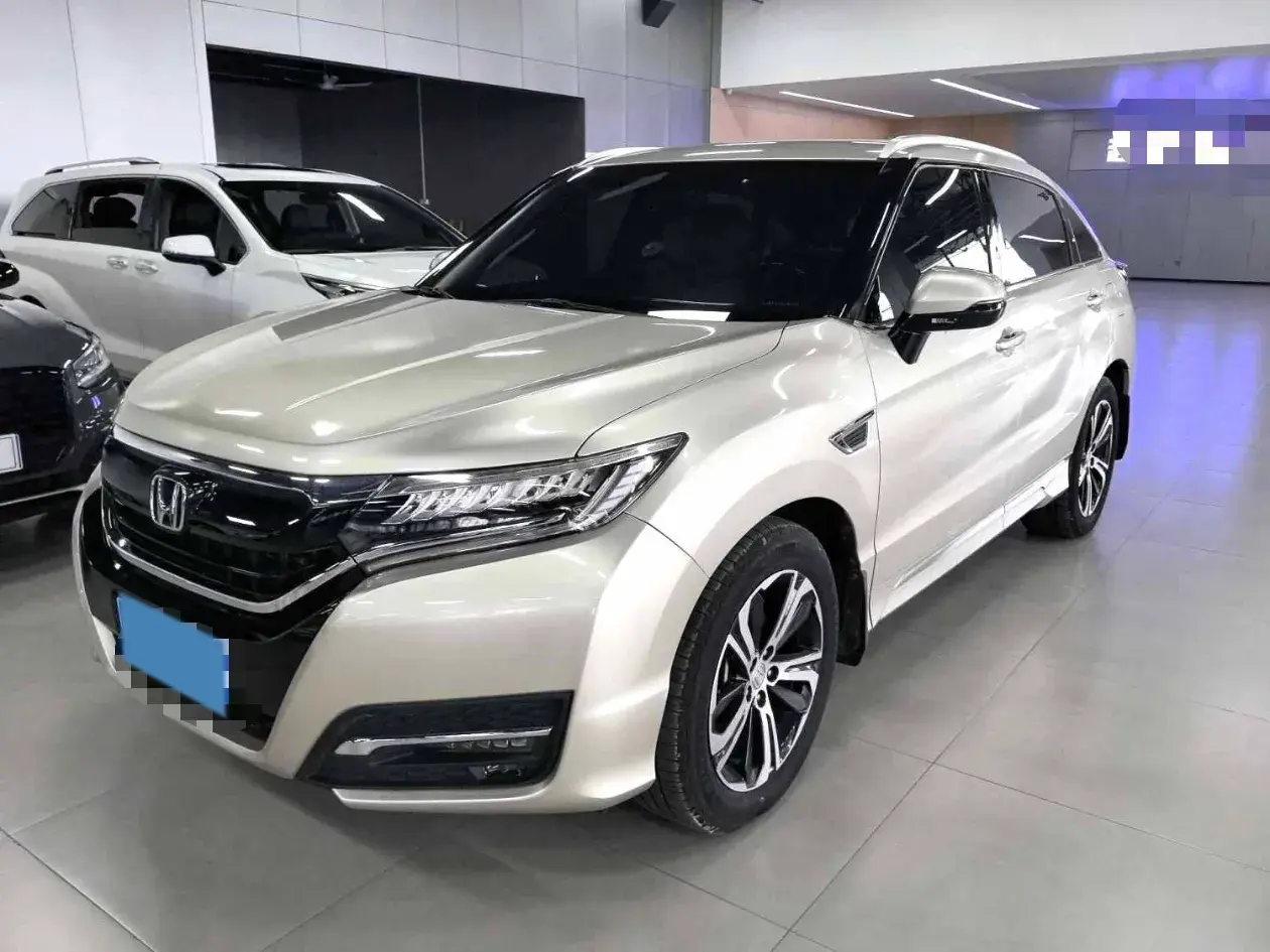 2017 HONDA UR-V view 1