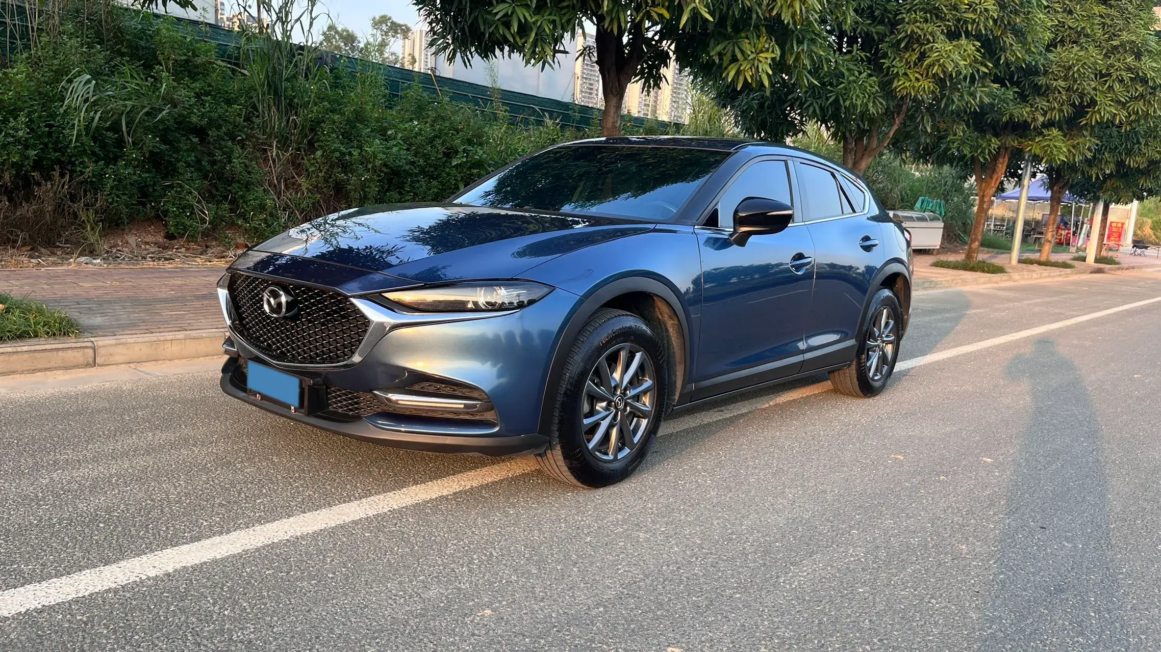 2020 MAZDA CX-4 view 1