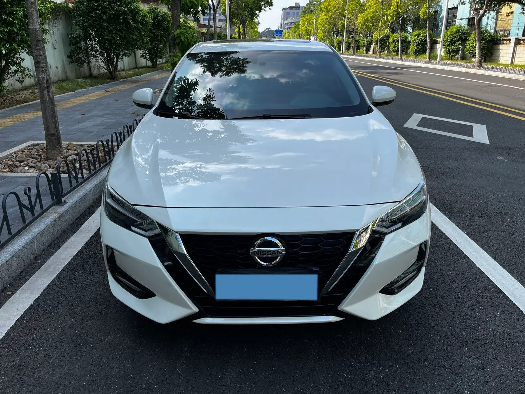 2022 NISSAN SYLPHY thumbnail 2