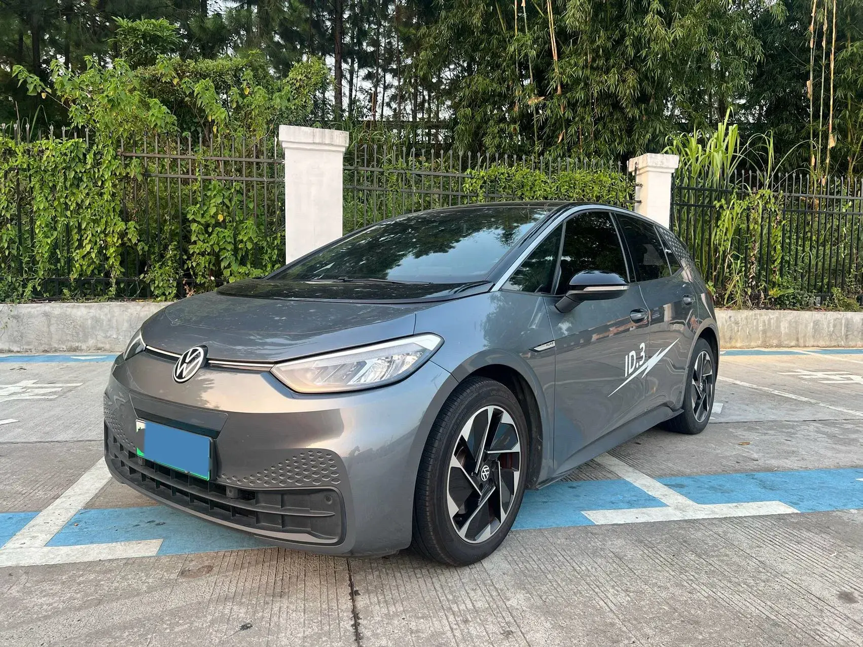 2023 VOLKSWAGEN ID.3 view 1