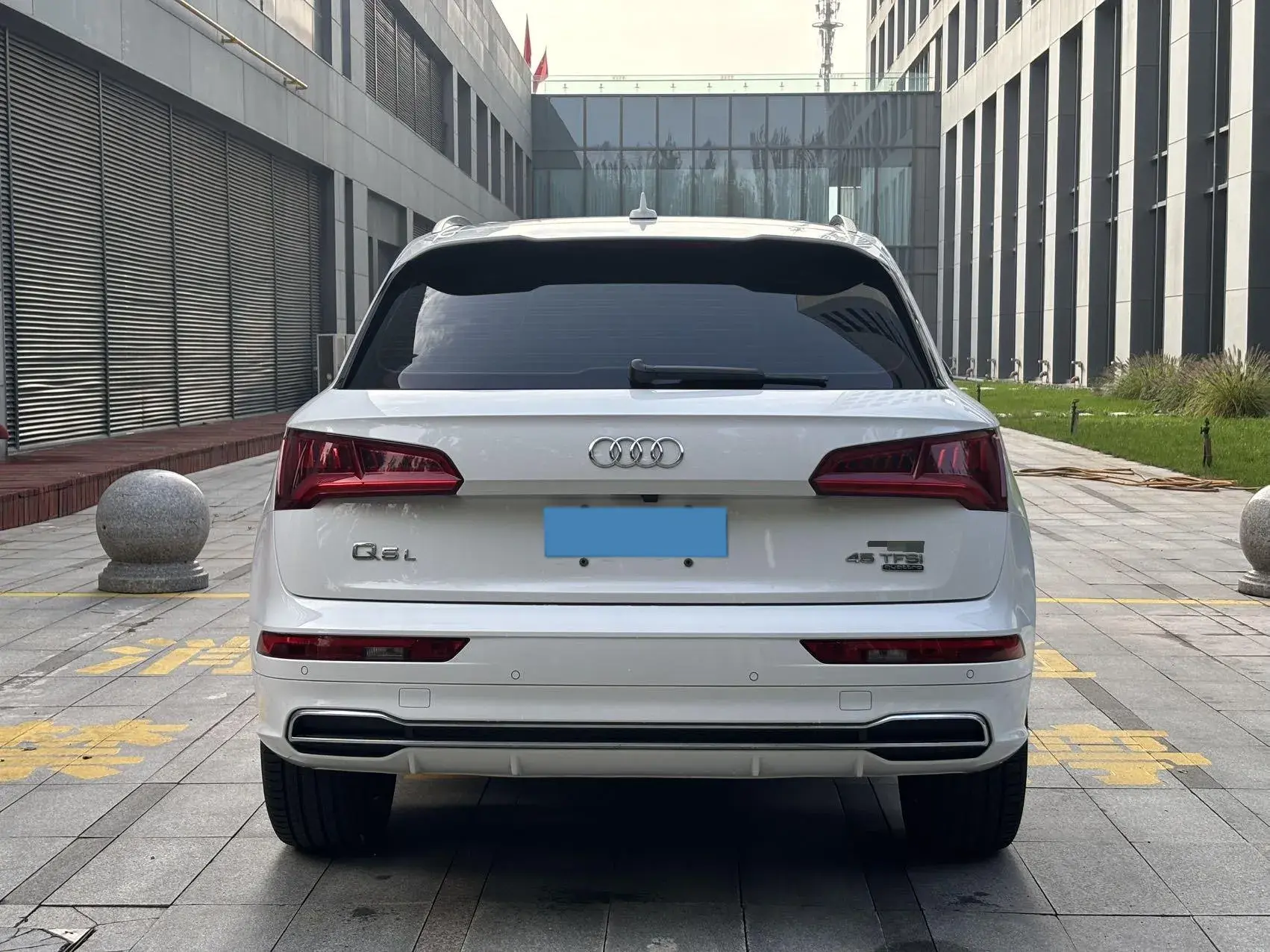 2020 AUDI Q5L thumbnail 4