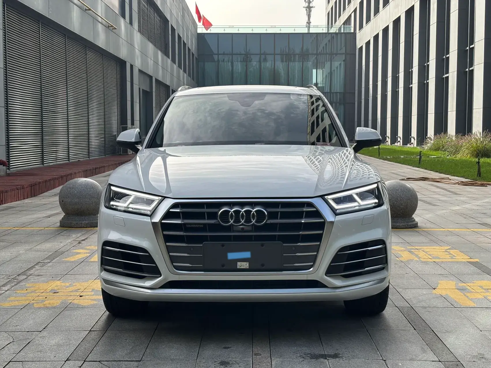 2020 AUDI Q5L thumbnail 2